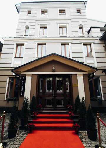 Фотографии Отель Central Magnat Cinema г. Черновцы (Украина) №1 Фото Отель Central Magnat Cinema г. Черновцы 1