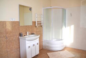 Фотографии Хостелы Coin Apartments & Hostel г. Черновцы (Украина) №4 Фото Хостелы Coin Apartments & Hostel г. Черновцы 4