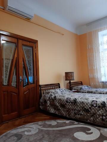 Фотографии Апартаменты Apartment Orgelsaal г. Черновцы (Украина) №2 Фото Апартаменты Apartment Orgelsaal г. Черновцы 2