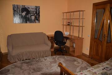 Фотографии Апартаменты Apartment Orgelsaal г. Черновцы (Украина) №3 Фото Апартаменты Apartment Orgelsaal г. Черновцы 3