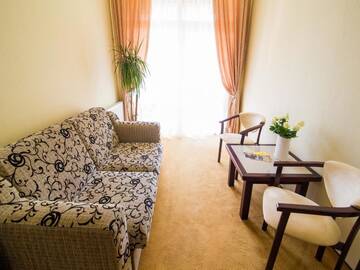 Фото номера Люкс с балконом Отель Georg Palace Hotel г. Черновцы 6
