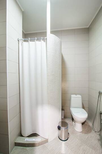 Фото номера Люкс с балконом Отель Georg Palace Hotel г. Черновцы 8
