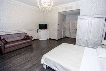 Фото номера Люкс Отель Gold Georg Palace Hotel г. Черновцы 7