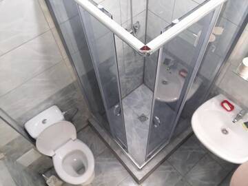 Фото номера Улучшенный двухместный номер с 1 кроватью Отель Luxor Inn &amp; Suites г. Черновцы 6