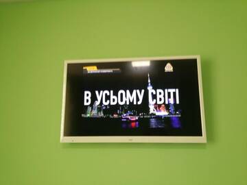 Фото номера Улучшенный двухместный номер с 1 кроватью Отель Luxor Inn &amp; Suites г. Черновцы 7