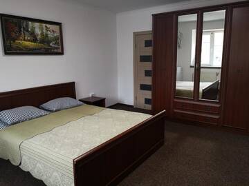 Фото номера Большой двухместный номер с 1 кроватью Мини-отель Apartments like hotel г. Черновцы 16