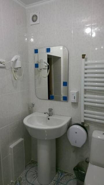 Фото номера Большой двухместный номер с 1 кроватью Мини-отель Apartments like hotel г. Черновцы 17