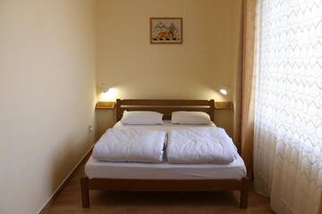 Фото номера Двухместный номер с общей ванной комнатой на этаже Хостелы Sweet Home Hostel / Guest House г. Черновцы 5