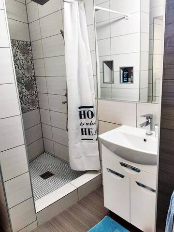Фото номера Апартаменты Делюкс Апартаменты "ELITE" in the Center near the Theater г. Черновцы 3