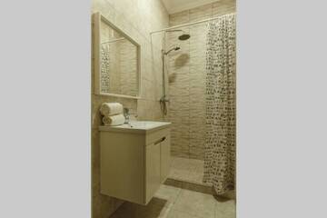 Фото номера Апартаменты Апартаменты Sunny apartments in the center of Chernivtsi г. Черновцы 12