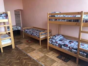 Фото номера Общий номер для мужчин и женщин Хостелы Hostel U Pottera г. Черновцы 3